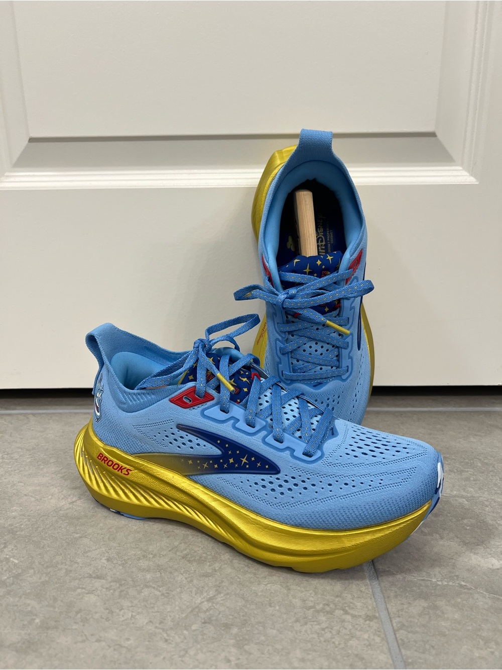 New Brooks runDisney 2026 Springtime Surprise Genie Glycerin 23 Size 7.5 Aladdin - Picture 2 of 7